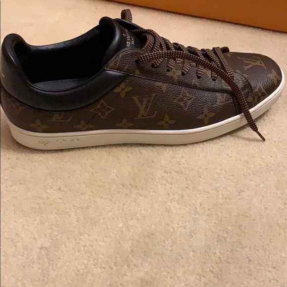Louis Vuitton monogram sneaker with box and more - Picture 2 of 5